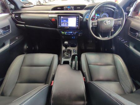 2021-Toyota-Hilux-28-GD-6-Raised-Body-Legend-RS-4x4-Auto-Double-Cab_5