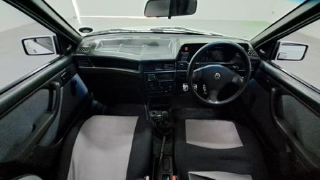 1989-Opel-Kadett-16-GSE_9
