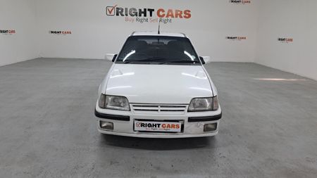 1989-Opel-Kadett-16-GSE_1