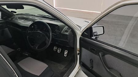 1989-Opel-Kadett-16-GSE_5