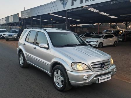 2002-Mercedes-Benz-ML-55-AMG_0