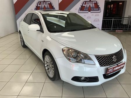 2011-Suzuki-Kizashi-24-SDLX-Auto_2