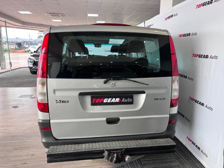 2005-Mercedes-Benz-Vito-115-CDI-CrewBus_4