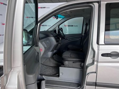 2005-Mercedes-Benz-Vito-115-CDI-CrewBus_5