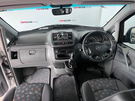 2005-Mercedes-Benz-Vito-115-CDI-CrewBus_8