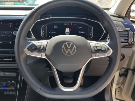 2023-Volkswagen-T-Cross-10-TSI-Highline-Auto_15