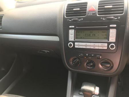 2008-Volkswagen-Jetta-19-TDI-Comfortline-Auto_9