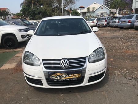 2008-Volkswagen-Jetta-19-TDI-Comfortline-Auto_4