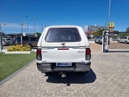 2018-Toyota-Hilux-24-GD-6-SRX-4x4-Single-Cab-Auto_3