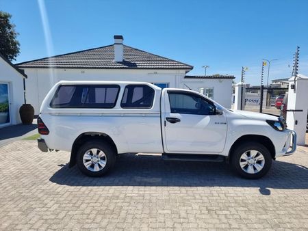 2018-Toyota-Hilux-24-GD-6-SRX-4x4-Single-Cab-Auto_5
