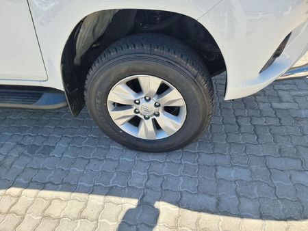 2018-Toyota-Hilux-24-GD-6-SRX-4x4-Single-Cab-Auto_8