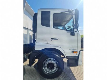 2023-UD-Trucks-Croner-PKE-250-H28-4X2-AT-FC-CC_6