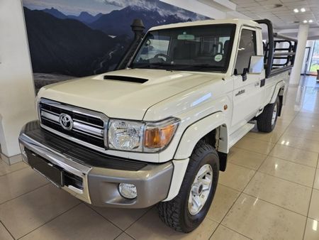 2021-Toyota-Land-Cruiser-70-70-45-D-Single-Cab_0