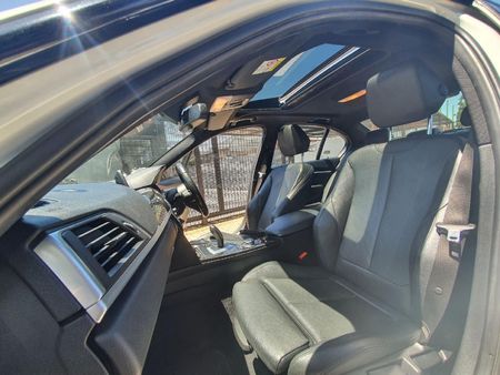 2018-BMW-3-Series-320d-M-Sport-Auto_12