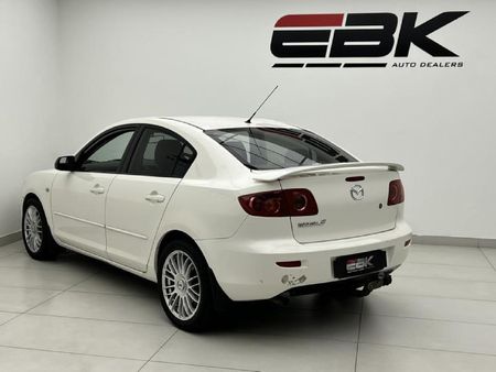 2006-Mazda-3-16_3