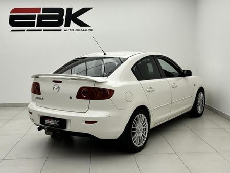 2006-Mazda-3-16_5