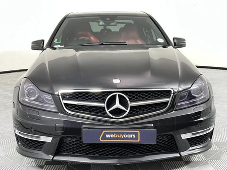 2012-Mercedes-AMG-C-Class-C63-AMG_13