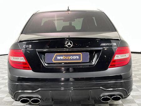 2012-Mercedes-AMG-C-Class-C63-AMG_16