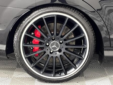 2012-Mercedes-AMG-C-Class-C63-AMG_6