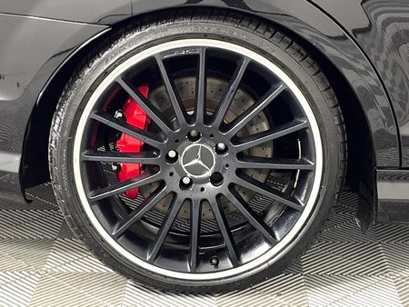 2012-Mercedes-AMG-C-Class-C63-AMG_7