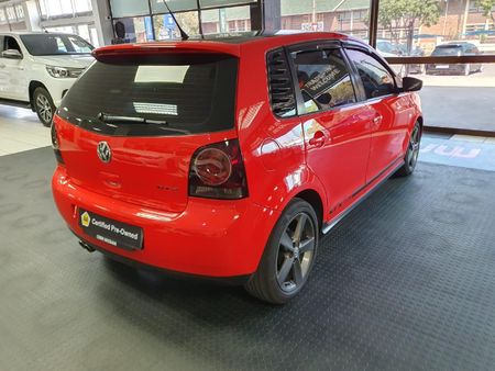 2016-Volkswagen-Polo-Vivo-GP-16-GTS-5-dr_3