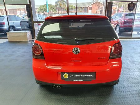 2016-Volkswagen-Polo-Vivo-GP-16-GTS-5-dr_4