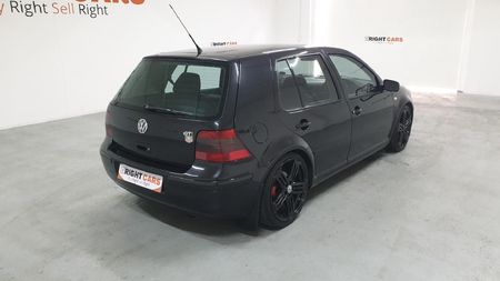 2004-Volkswagen-Golf-4-GTI-18T_7