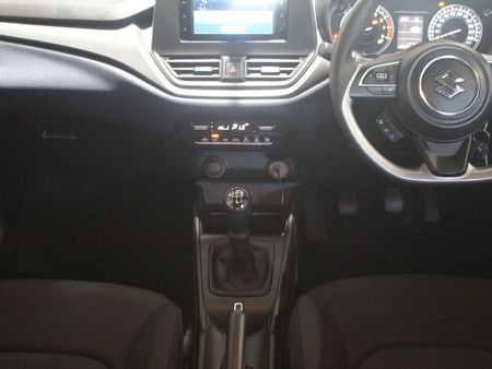 2023-Suzuki-Baleno-15-GL_12