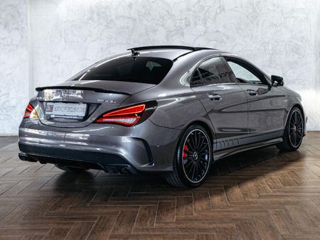 2015-Mercedes-AMG-CLA-45-AMG_2