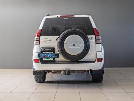 2009-Toyota-Land-Cruiser-Prado-30-TDI-GX-5-dr_3