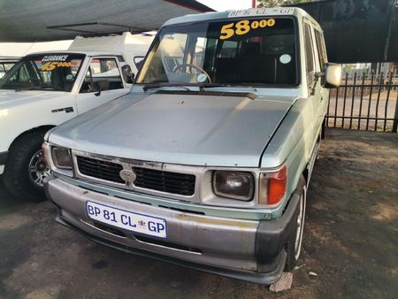 1992-Toyota-Venture-1800-8-seat_1