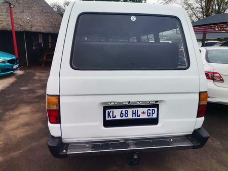 1994-Toyota-Venture-1800-8-seat_5