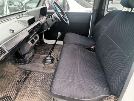 1994-Toyota-Venture-1800-8-seat_8