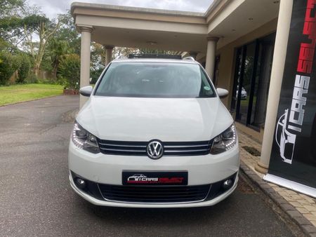 2017-Volkswagen-Touran-16-TDI-Auto_1