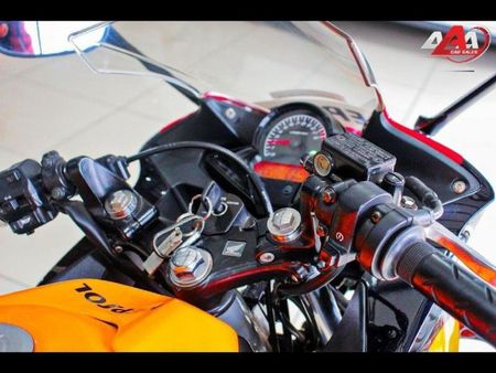 2013-Honda-Cbr-125r_7