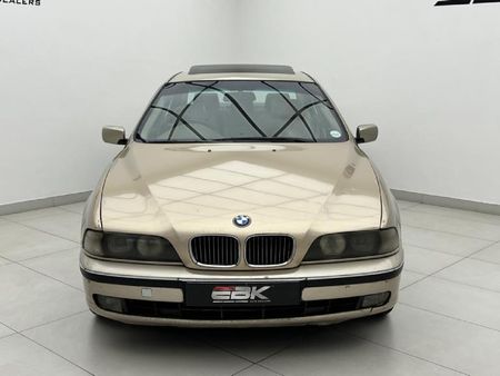 1998-BMW-5-Series-540i-Auto_1