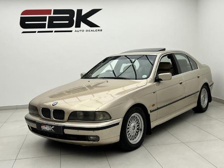 1998-BMW-5-Series-540i-Auto_2