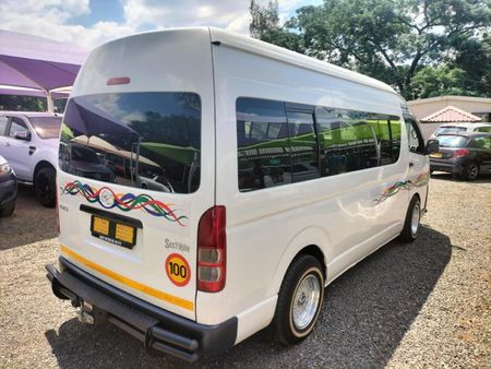 2020-Toyota-Quantum-27-Sesfikile-16-seat_4