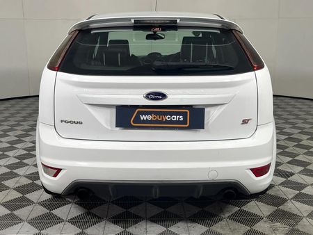 2009-Ford-Focus-25-ST-5-dr_15