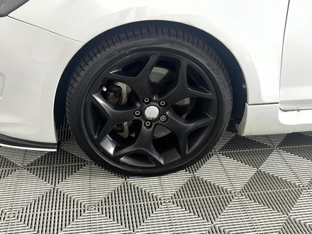 2009-Ford-Focus-25-ST-5-dr_4