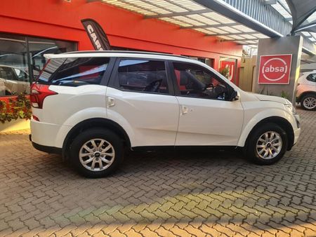 2019-Mahindra-XUV-500-22D-mHawk-7-seat-W8_2