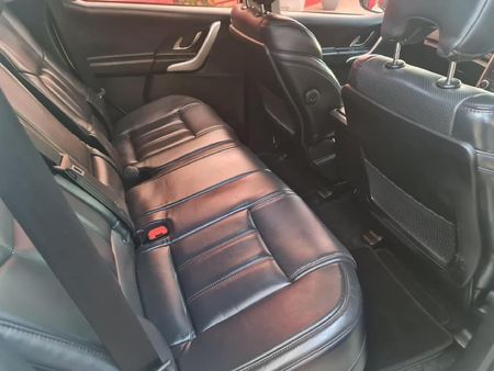 2019-Mahindra-XUV-500-22D-mHawk-7-seat-W8_7