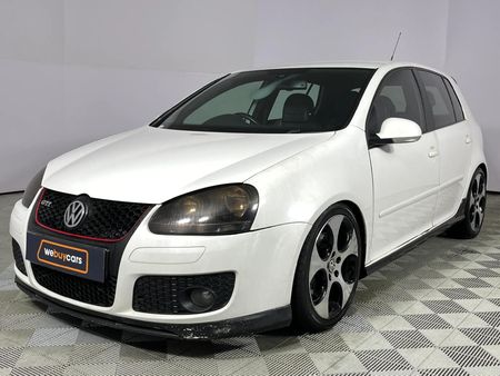2007-Volkswagen-Golf-GTI-20T-FSI_0
