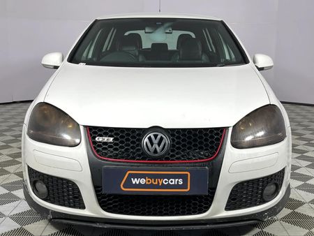 2007-Volkswagen-Golf-GTI-20T-FSI_13