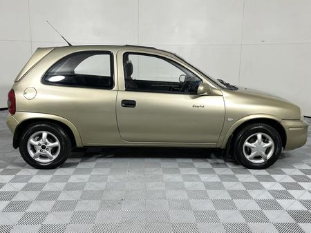 2002-Opel-Corsa-Lite-14i_10