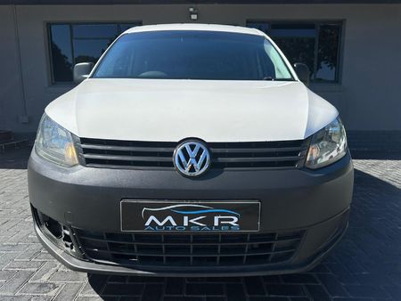 2017-Volkswagen-Caddy-16-TDI-55kW-SWB-Panel-Van_1