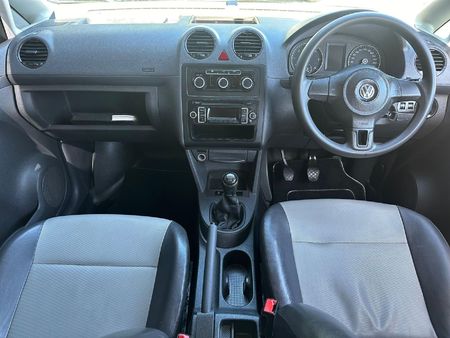2017-Volkswagen-Caddy-16-TDI-55kW-SWB-Panel-Van_5