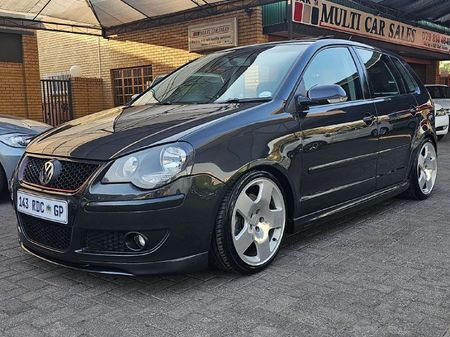 2006-Volkswagen-Polo-20-Highline_0