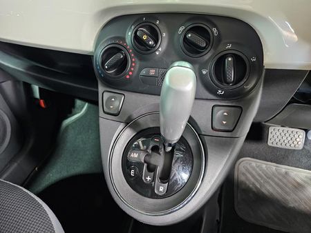 2015-Fiat-500-12-Lounge_11