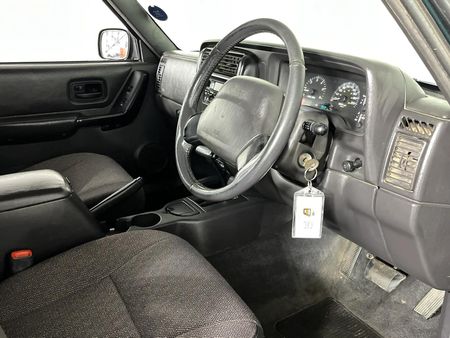 2001-Jeep-Cherokee-40L-Sport_9
